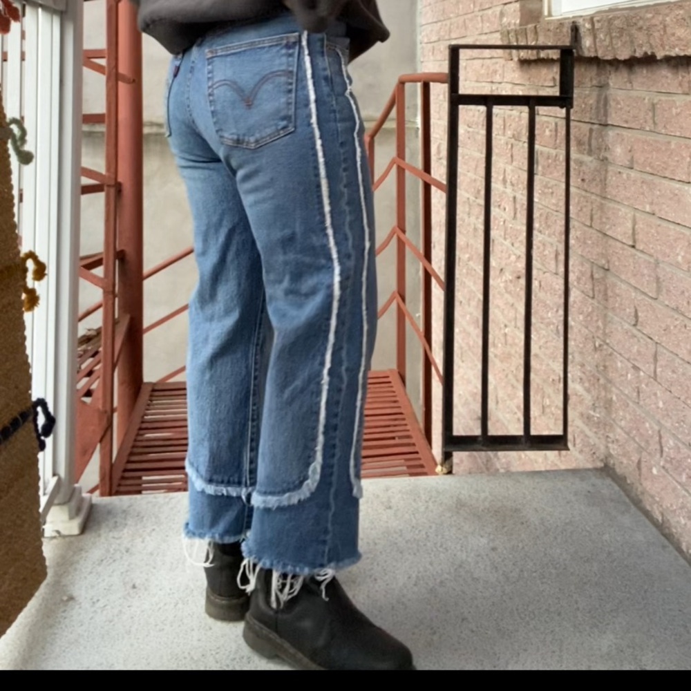 High Rise Ribcage Straight Denim Levi’s Blue Jeans Raw Hem